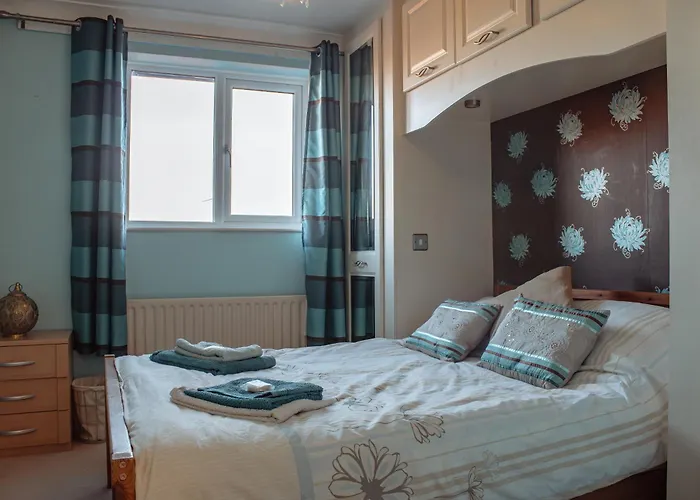 Spacious 5-bed Detached In Charming Holiday home Tadcaster