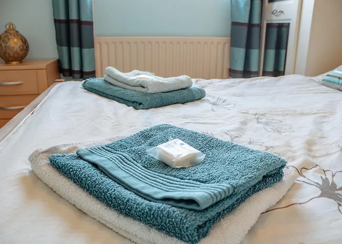 Dom wakacyjny Spacious 5-bed Detached In Charming *