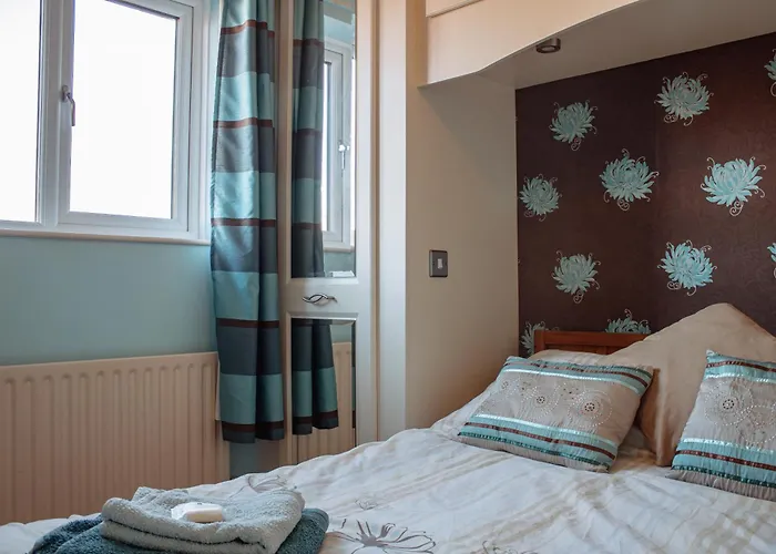 Spacious 5-bed Detached In Charming Tadcaster